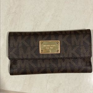 Michael Kors Women’s Brown Wallet with Check Book